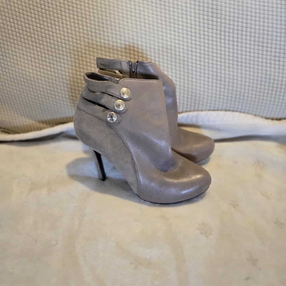 Guess Gray Heeled Ankle Boots